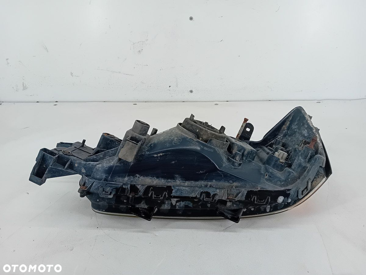 LAMPA PRZÓD PRAWA SUBARU FORESTER II 08-320-1110R - 2