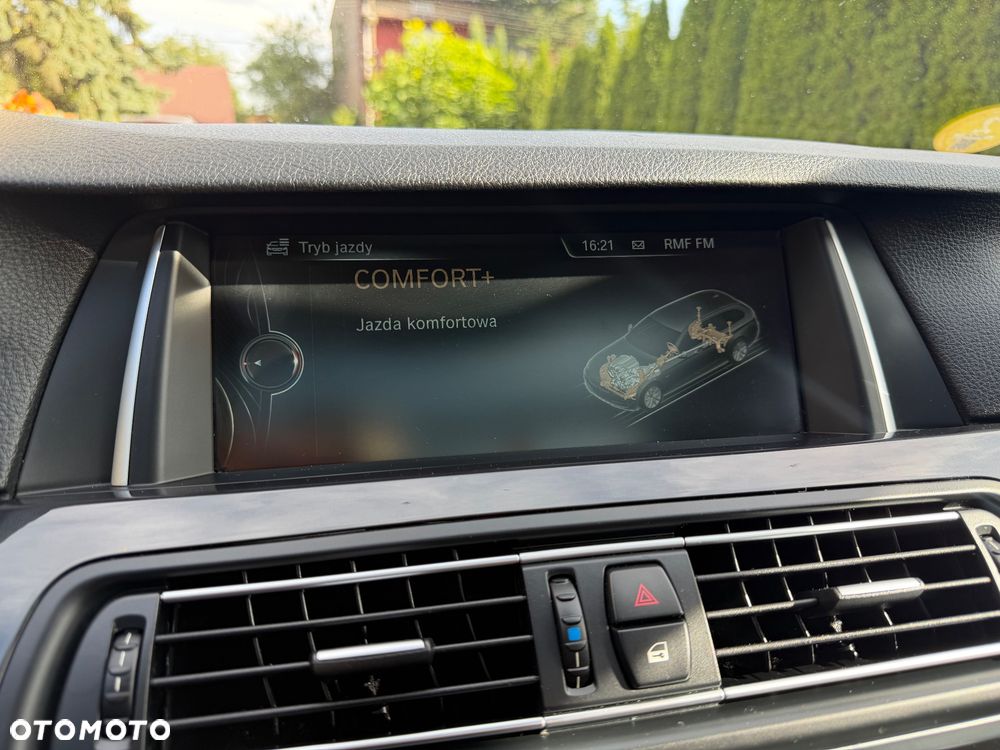 BMW Seria 5 520d Luxury Line - 27