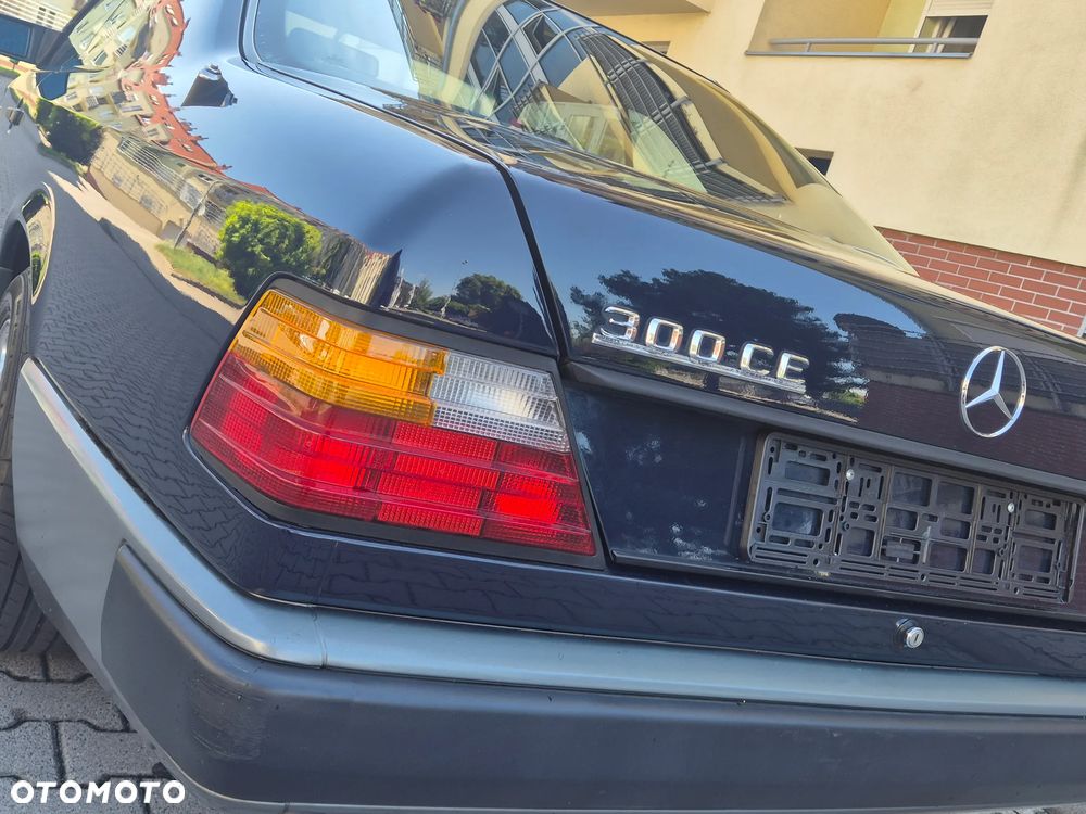 Mercedes-Benz W124 (1984-1993) - 14