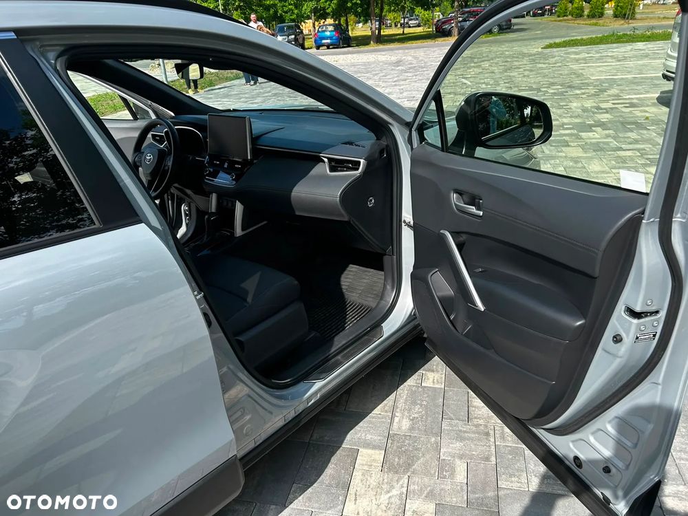 Toyota Corolla Cross 2.0 Hybrid Comfort - 26