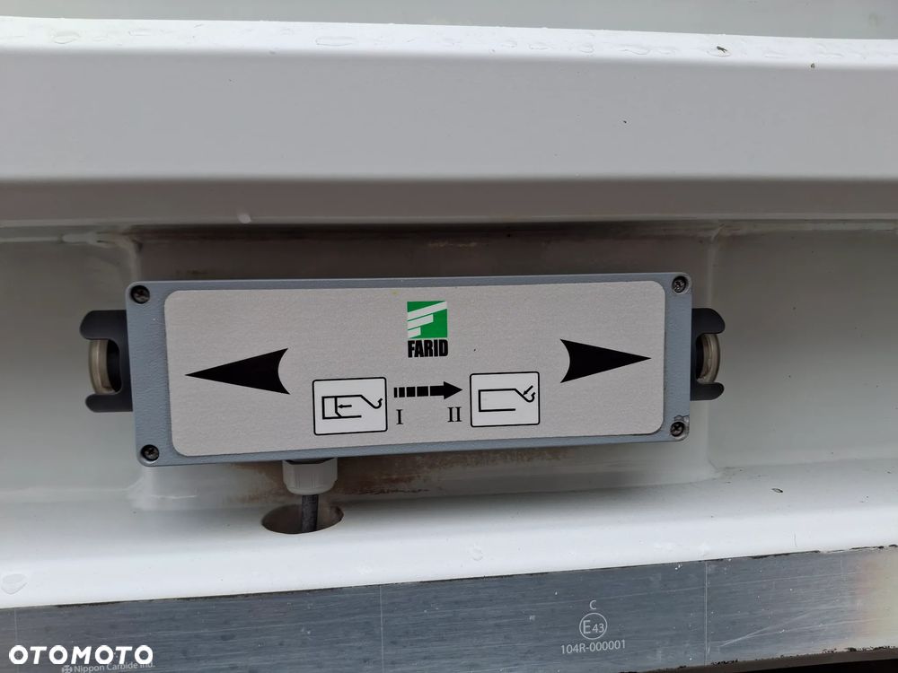 Renault D12 Truck Śmieciarka FARID Forez Bennes EURO 6 2016 rok 2 Osie Opony Bardzo Dobry Stan Zawieszenie Na Poduszkach - 18