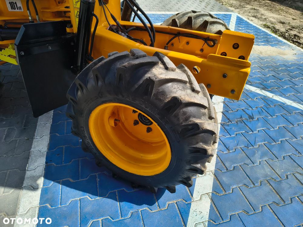 JCB 1T 2021r - 13
