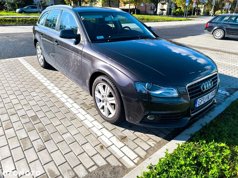 Audi A4 Avant 2011 photo 3