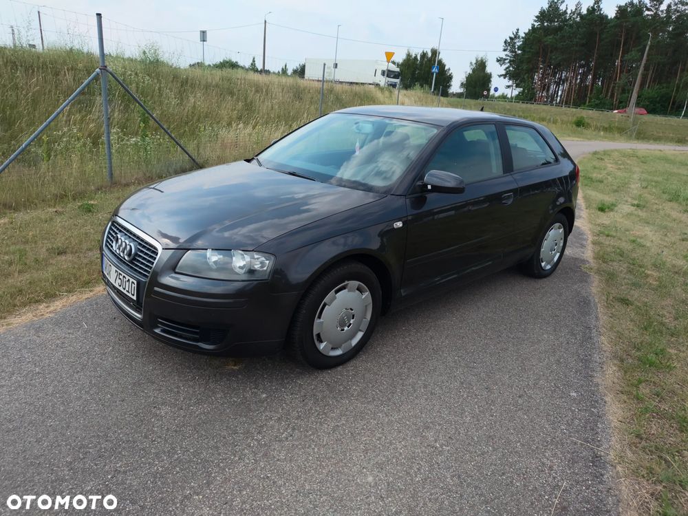 Audi A3 3-drzwiowe 1.6 Ambiente - 36