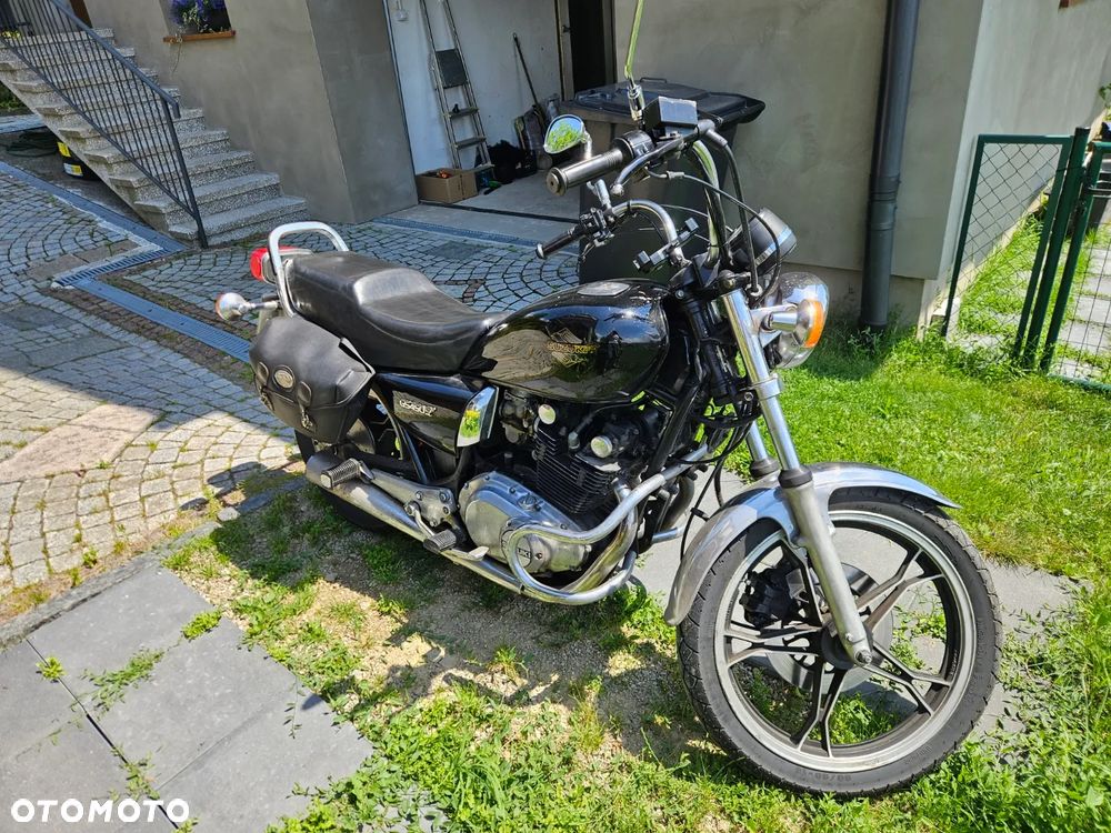 Suzuki GS - 4