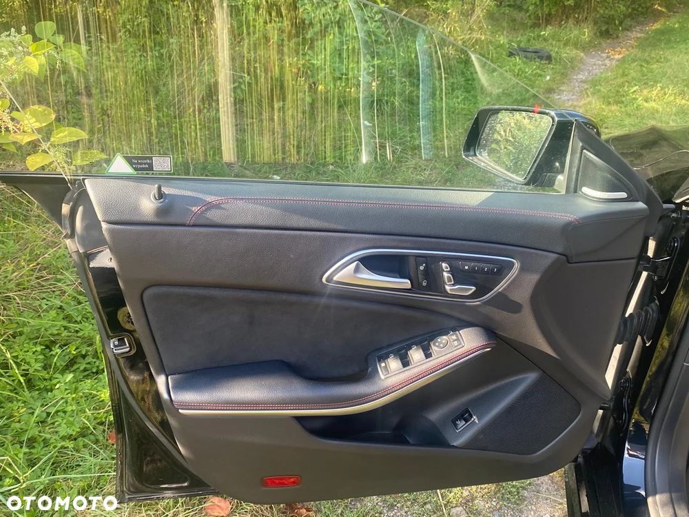 Mercedes-Benz CLA AMG 45 4-Matic - 23