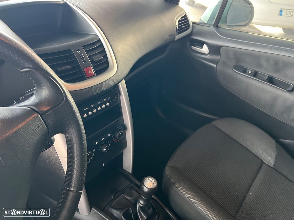 Peugeot 207 1.4 HDi Sport - 22