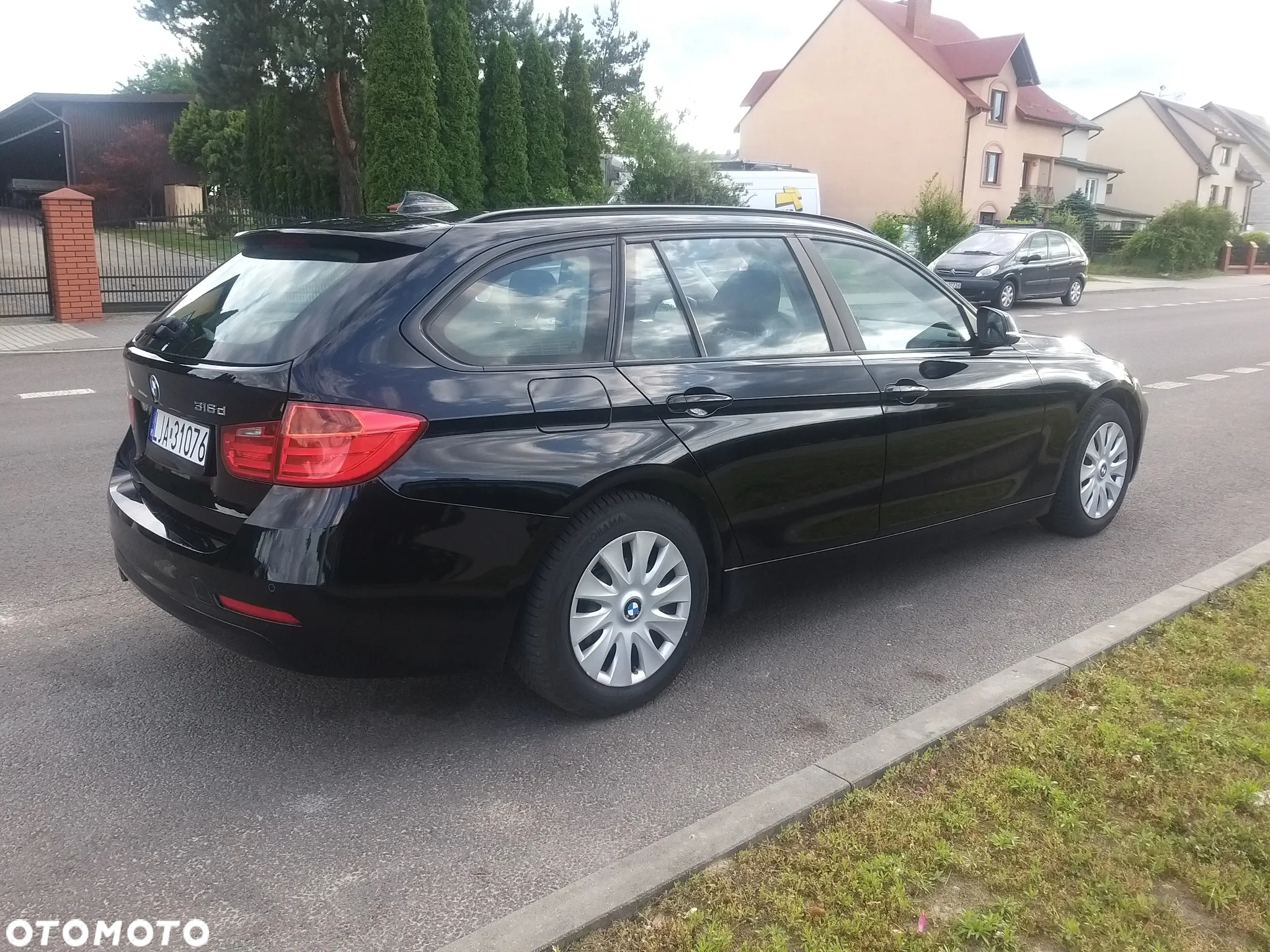 BMW Seria 3 316d Touring - 4