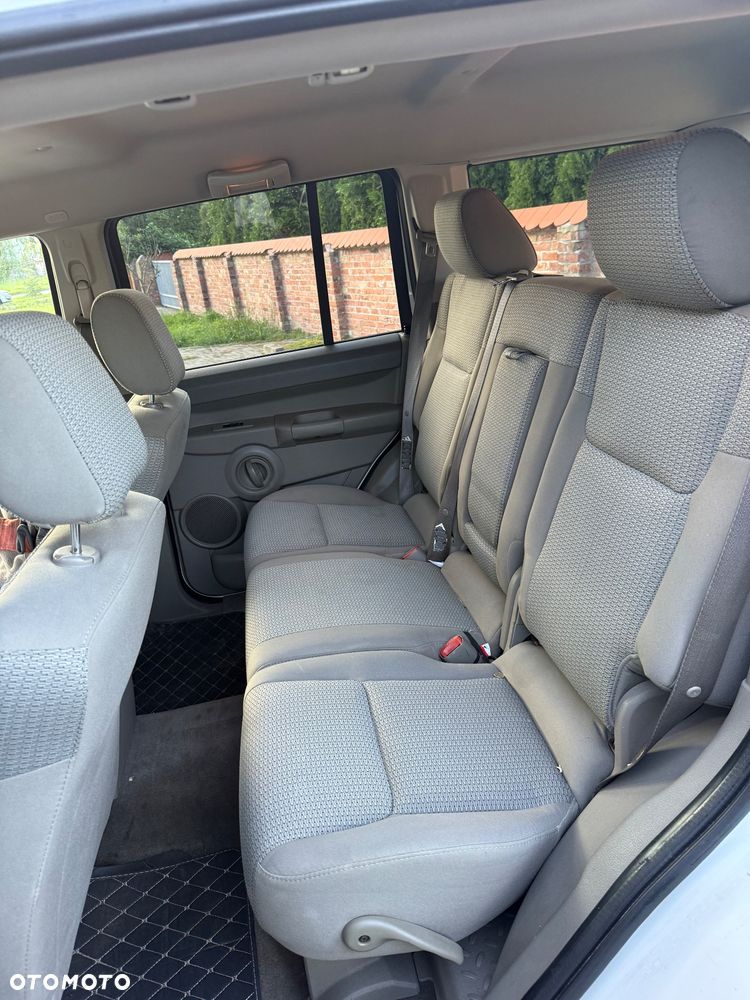 Jeep Commander 3.7 V6 - 15