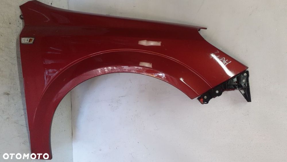 * BŁOTNIK PRZEDNI PRZÓD PRAWY DO OPEL ASTRA H Z50C  BORDOWY - 1