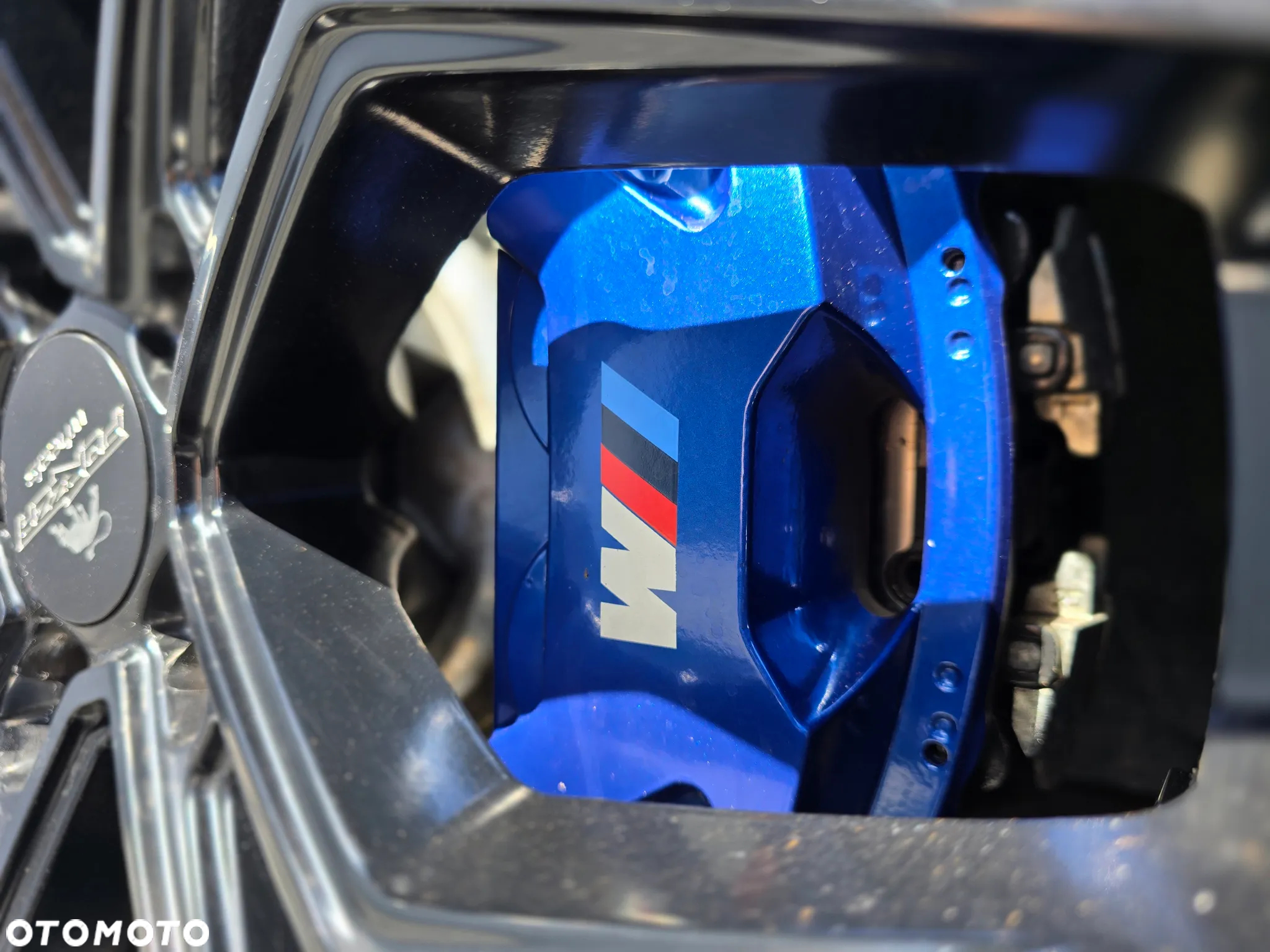 BMW Seria 5 M550i xDrive - 34