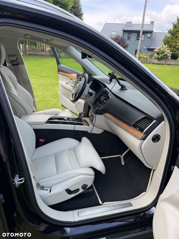 Volvo XC 90 D5 SCR AWD Inscription - 11