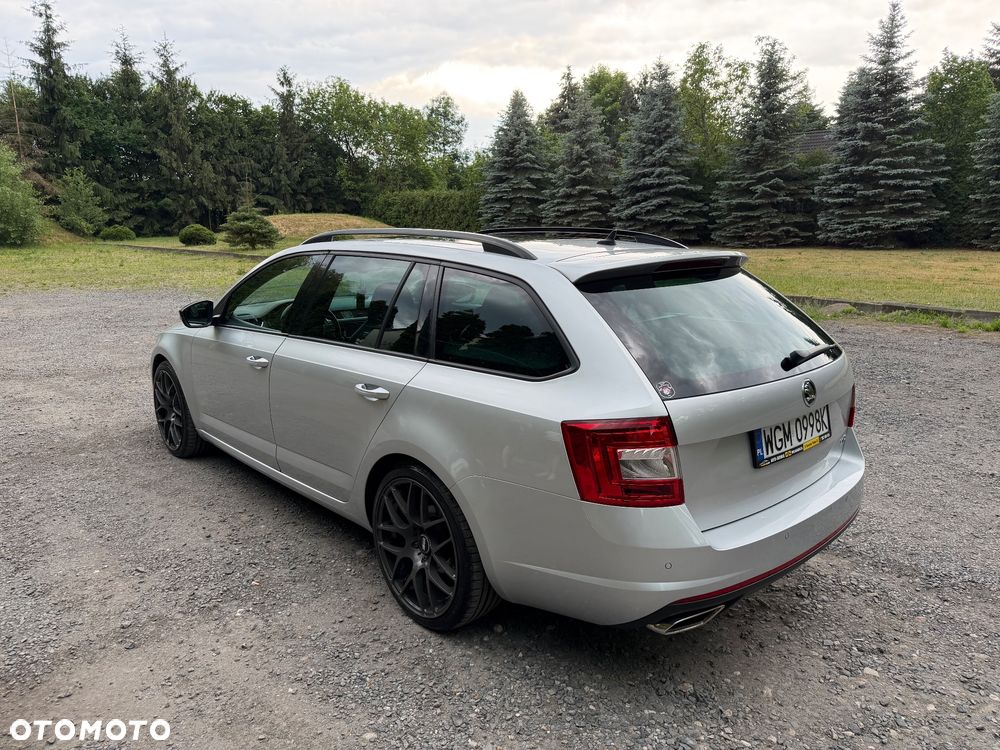 Skoda Octavia 2.0 TDI RS DSG - 5