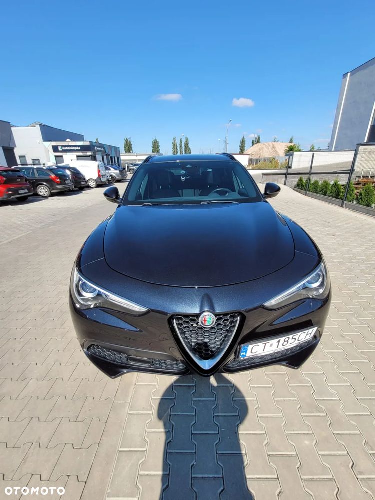 Alfa Romeo Stelvio 2.0 Turbo 16V AT8-Q4 Ti - 7