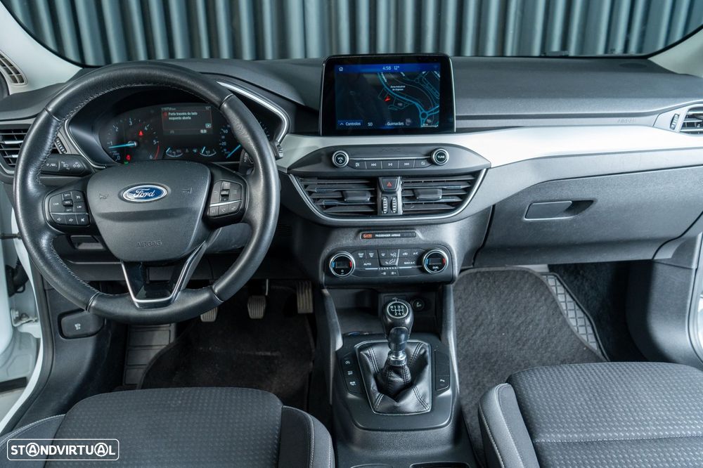 Ford Focus SW 1.5 TDCi EcoBlue Business - 11