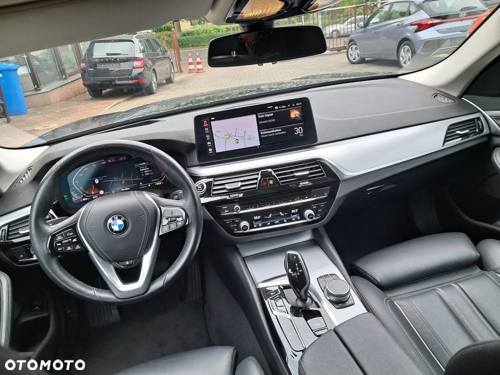 BMW Seria 5 520d Luxury Line sport - 18