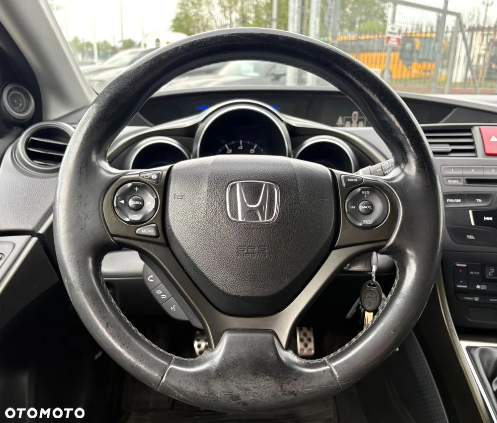 Honda Civic 1.8 Executive - 12
