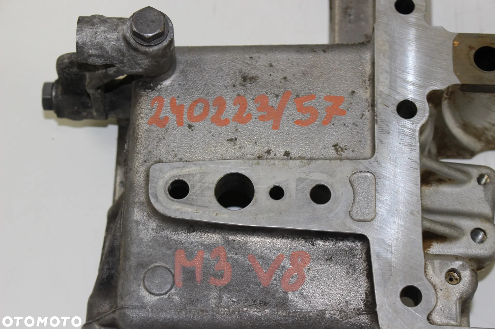 GOLY BLOK SILNIKA BMW M3 4.0 V8 E90 E92  7837647 S65B40A - 2