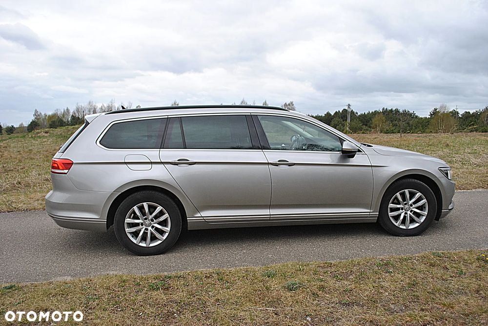 Volkswagen Passat 2.0 TDI SCR DSG Comfortline - 5