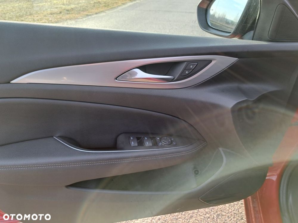 Opel Insignia 2.0 T Business Elegance S&S - 20