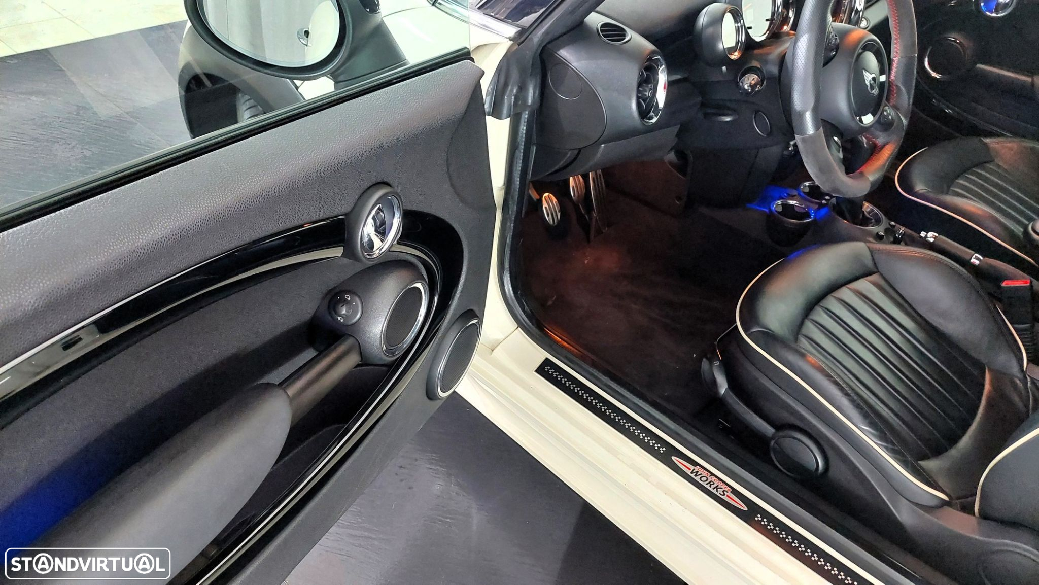 MINI 3 Portas John Cooper Works 153g - 9