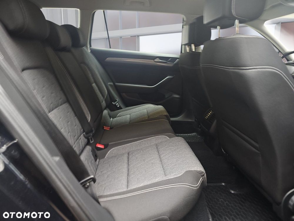 Volkswagen Passat Variant 1.5 TSI EVO Business DSG - 12