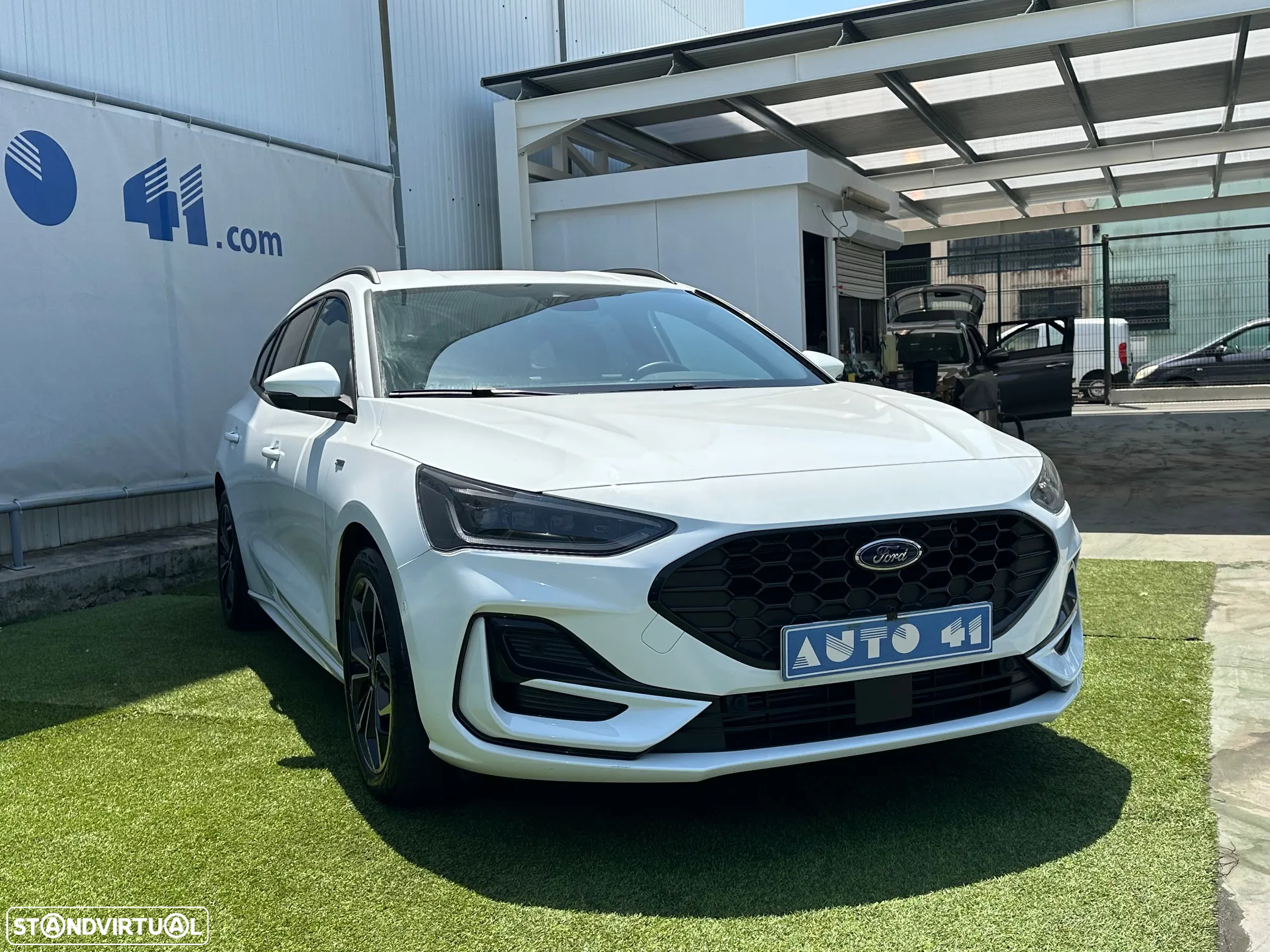 Ford Focus SW 1.0 EcoBoost MHEV ST-Line X - 3
