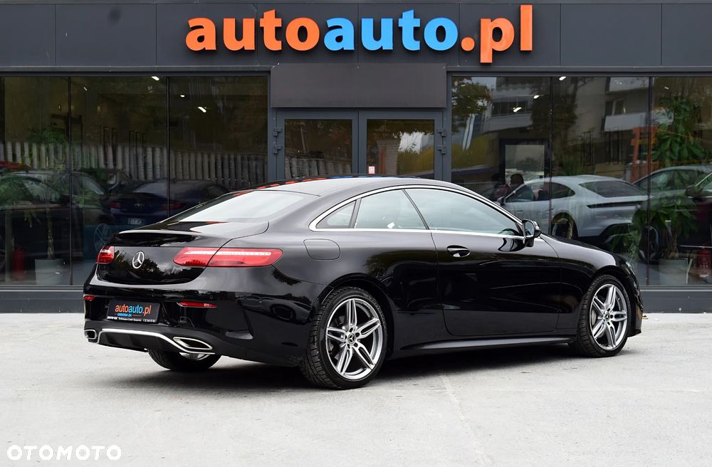Mercedes-Benz Klasa E 200 Coupe 9G-TRONIC - 25