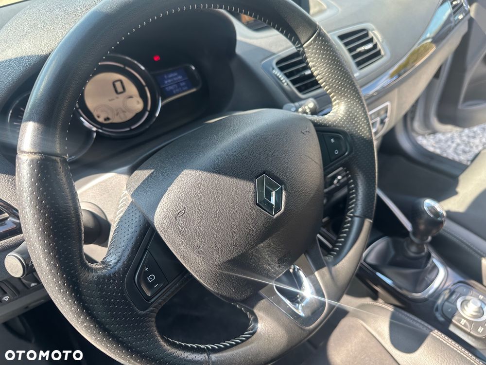 Renault Megane ENERGY TCe 130 Start & Stop Bose Edition - 24