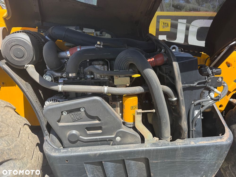 JCB 550-80 AGRI PLUS - 11