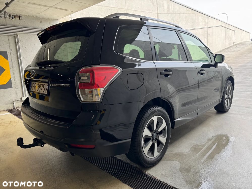 Subaru Forester 2.0 i Exclusive Special (EyeSight) Lineartronic - 4