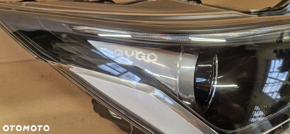 TOYOTA AYGO II 2 LIFT 18- LAMPA PRAWA EUROPA - 4
