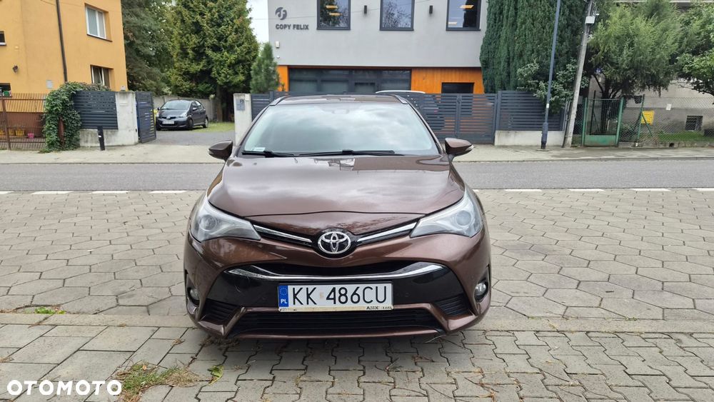 Toyota Avensis 2.0 Premium MS - 3