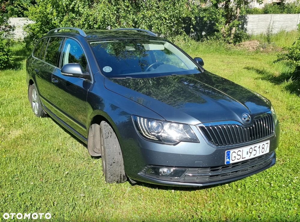 Skoda Superb 2.0 TDI Elegance DSG - 2