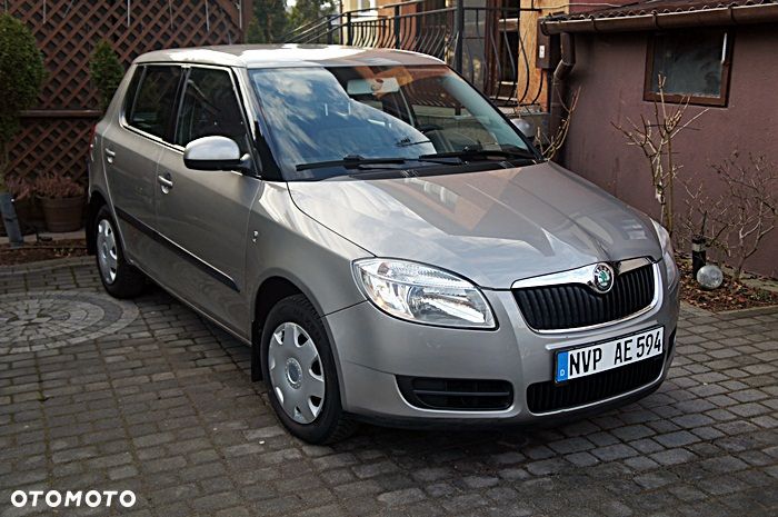Skoda Fabia 1.2 HTP Ambiente - 15
