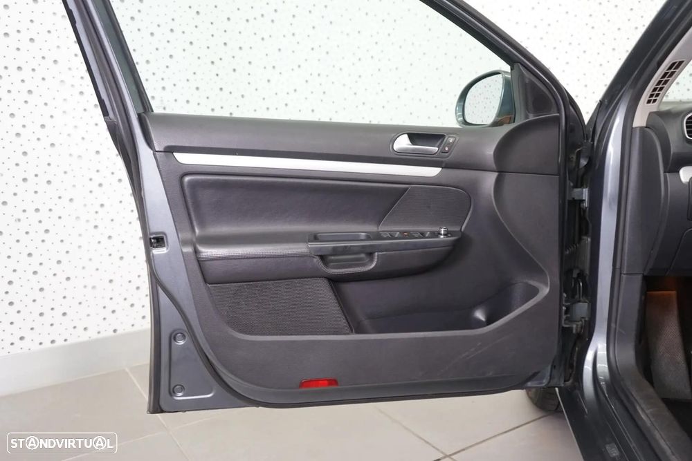 VW Golf Variant 1.6 TDi 4Motion BlueMotion Comfortline - 16