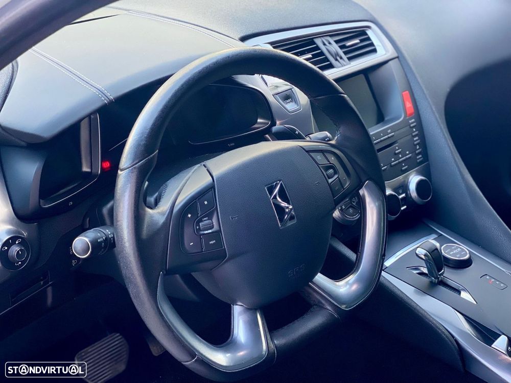 Citroën DS5 2.0 HDi Hy4 So Chic CMP6 102g - 18