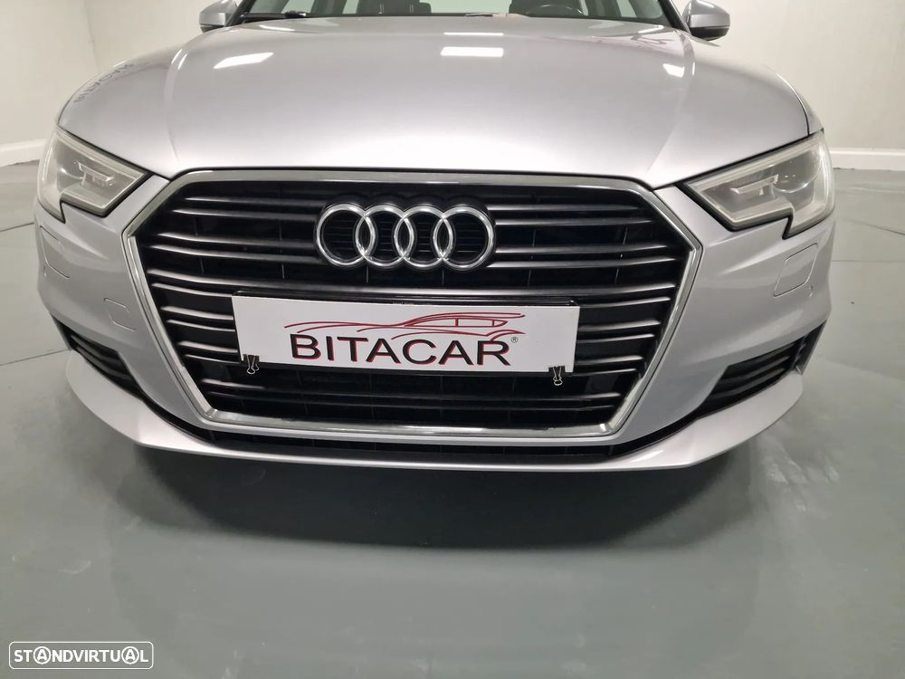 Audi A3 Sportback 1.6 TDI Design - 8