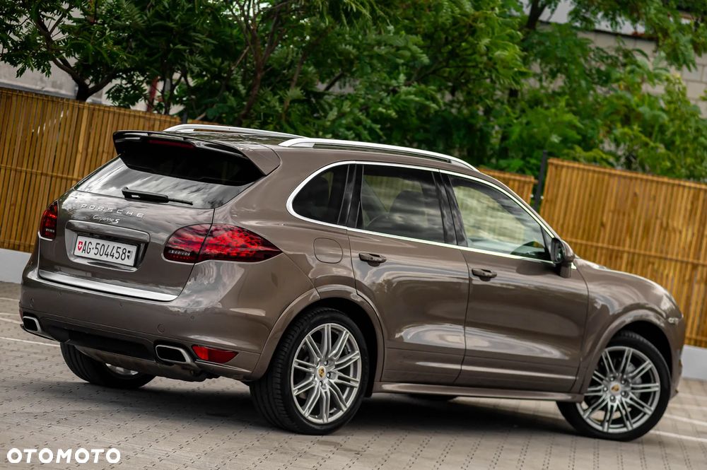 Porsche Cayenne S - 5