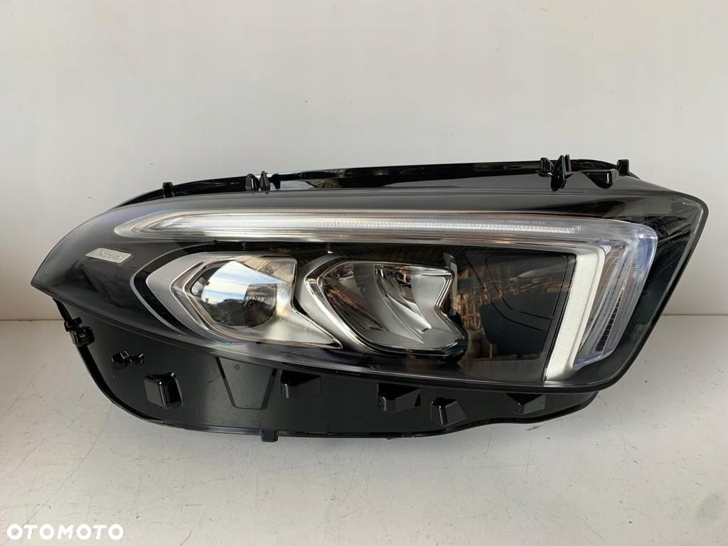 Mercedes A W177 Lampa przednia Full LED R 12680 - 1