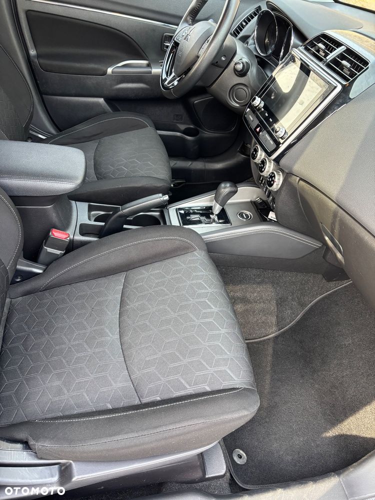 Mitsubishi ASX 2.0 4WD CVT Intro Edition+ - 19