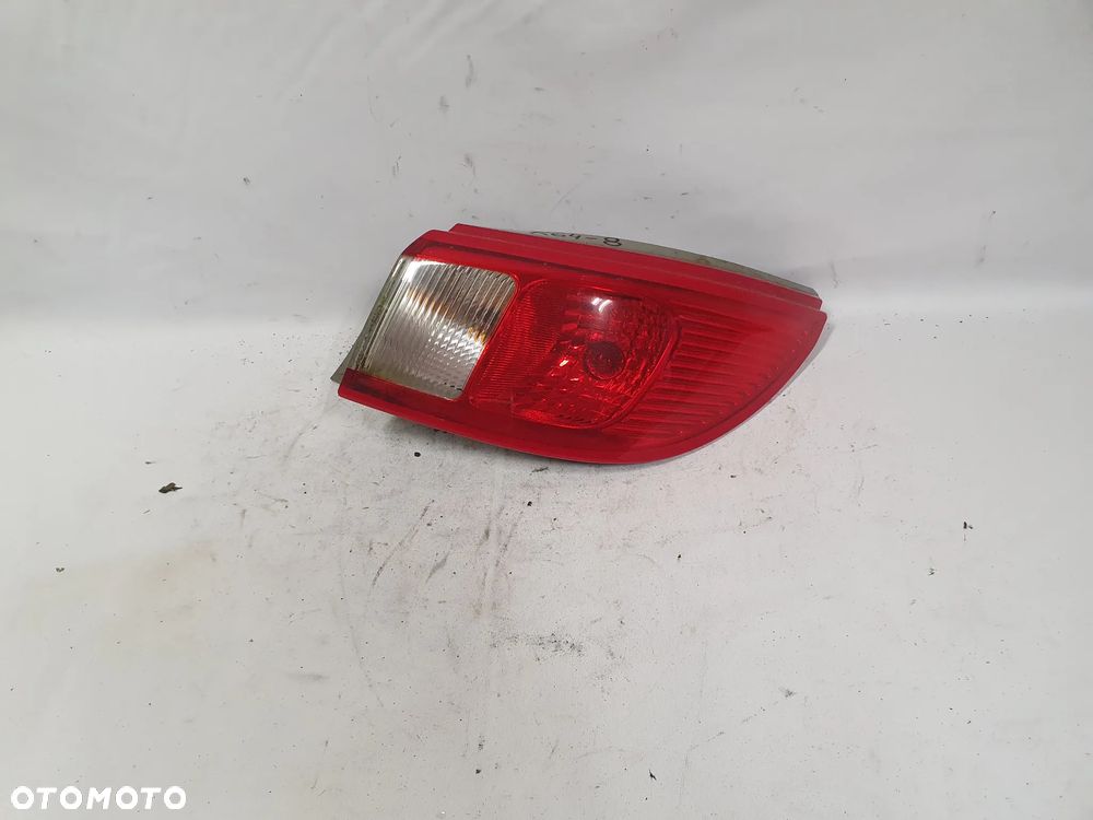 * LAMPA TYLNA PRAWA TYŁ PRAWO MITSUBISHI COLT Z30 CABRIO