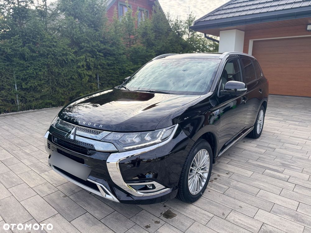 Mitsubishi Outlander 2.4 4WD Diamant+ - 2