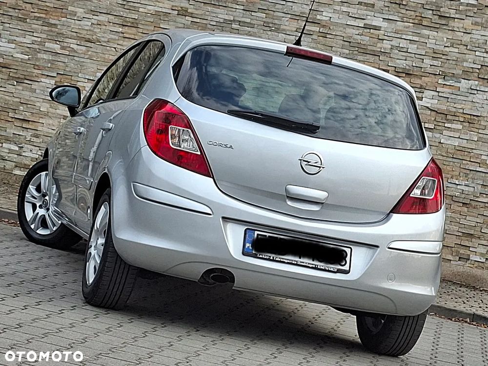 Opel Corsa 1.4 16V 150 Jahre - 26