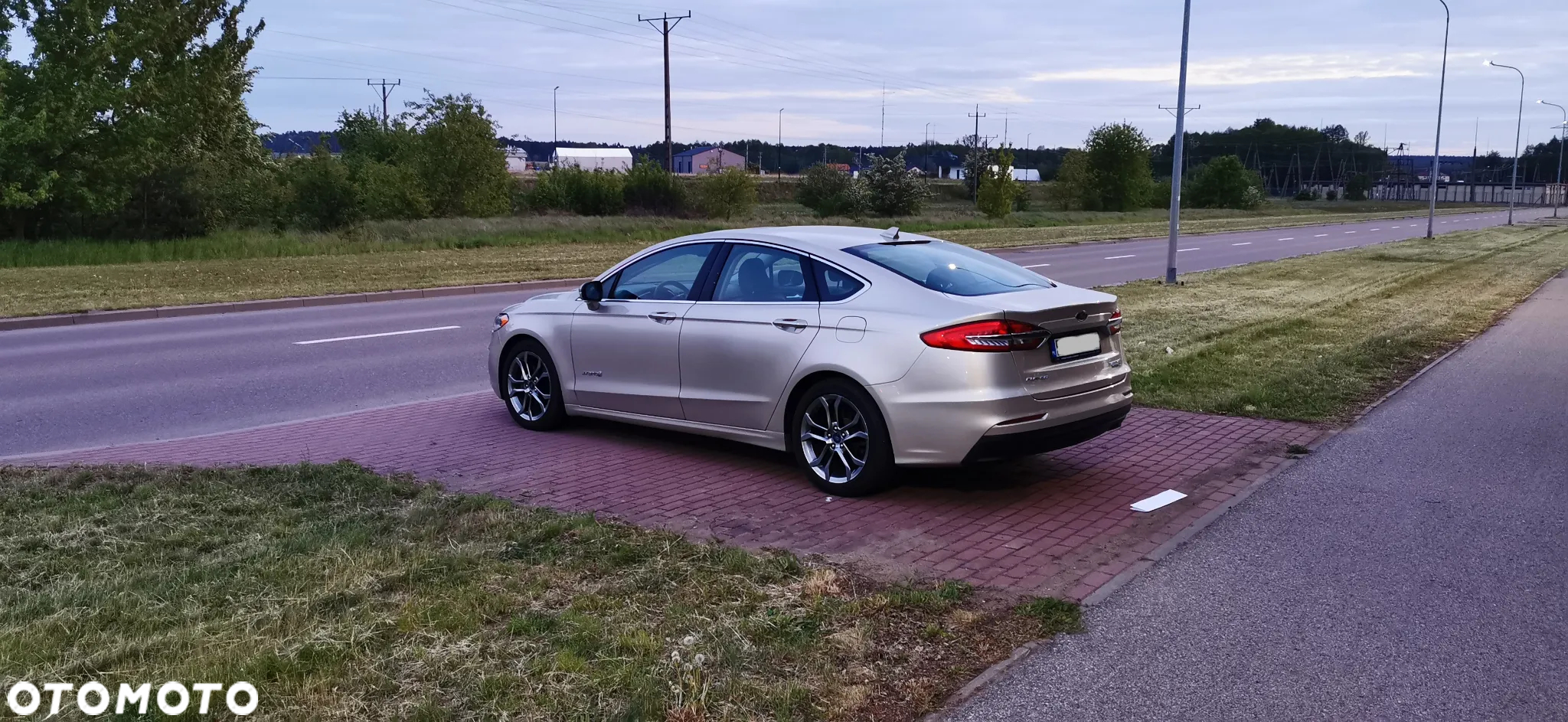 Ford Mondeo 2.0 Hybrid Titanium - 18