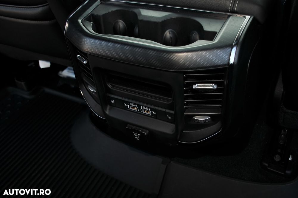 Dodge RAM - 40