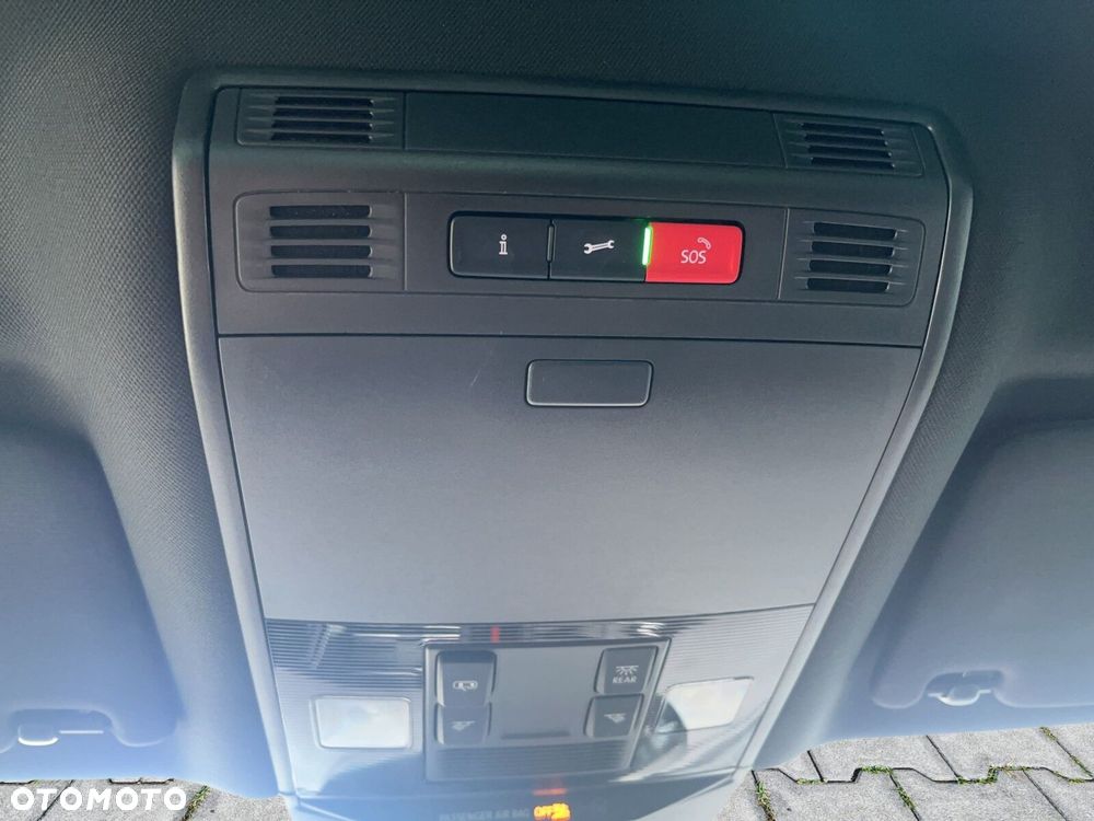 Volkswagen Passat Alltrack - 37