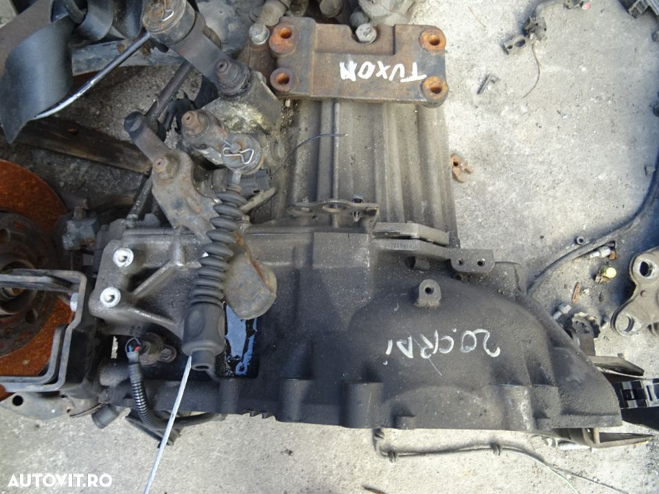Vand Cutie de Viteza Manuala cu 6 viteze Hyundai Tucson 2.0 CRDI 4X4 din 2007 cod: DDC4WD - 1