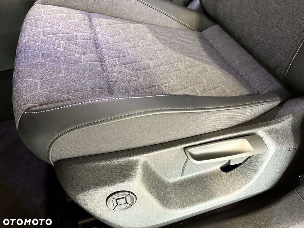 Volkswagen Tiguan - 10