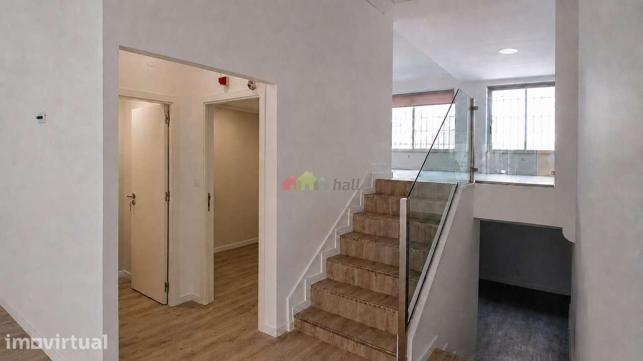 Loja Comercial Remodelada no Bonfim, Setúbal – Pronto a Entrar! - Grande imagem: 5/25